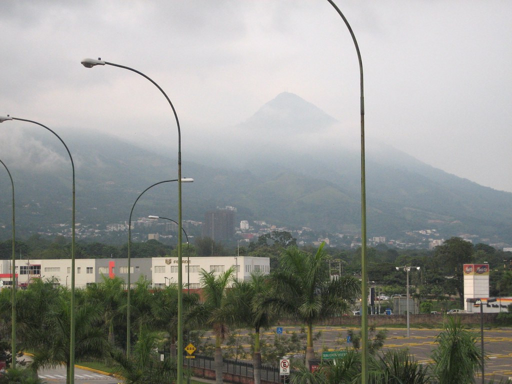 Hiking San Salvador Volcano: Expert Guide to El Boquerón’s Crater Trail and Volcano Trekking Near the Capital