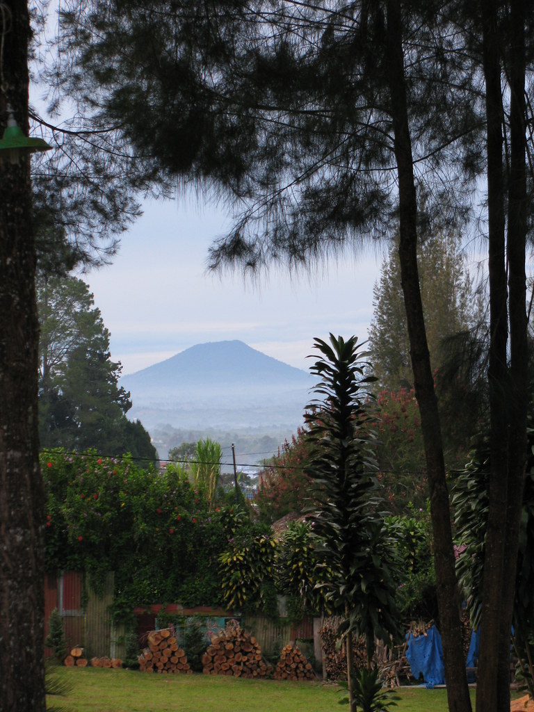 Mount Sinabung volcano trek - Gunung Sinabung (Mount Sinabung) volcano seen from Berastagi (July 2009)