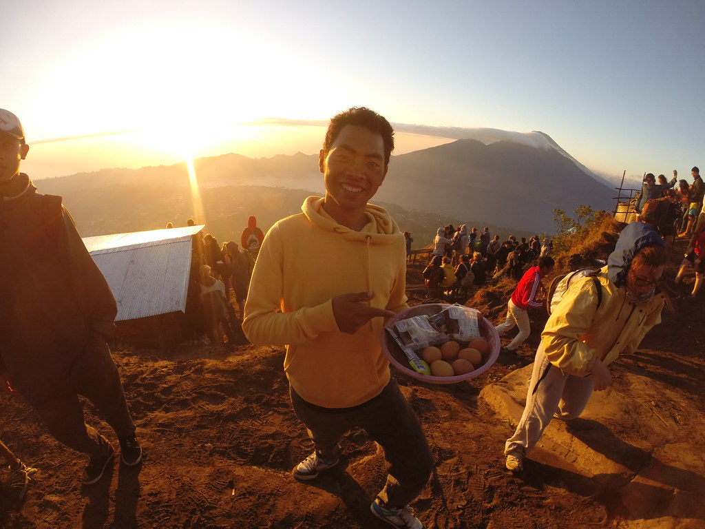 Mount Batur Volcano Trekking Guide: Sunrise Hike to Bali’s Active Caldera