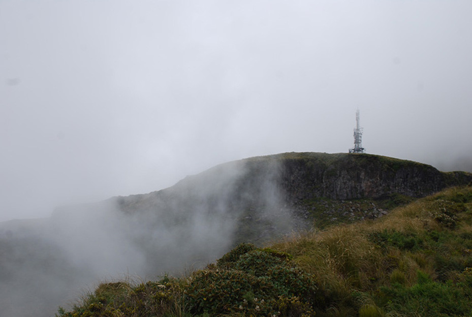 Hiking Mount Kakaramea (Rainbow Mountain): A Complete Volcano Trekking Guide to New Zealand’s Colorful Geothermal Peak