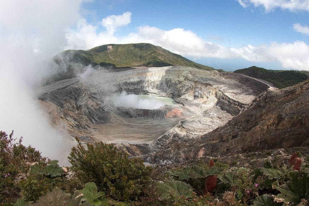 Poás Volcano Trekking Guide: Explore Costa Rica’s Majestic Active Stratovolcano
