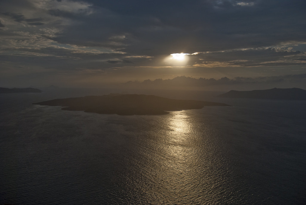 Hiking Palia Kameni Volcano: Exploring Santorini’s Ancient Volcanic Island and Thermal Springs