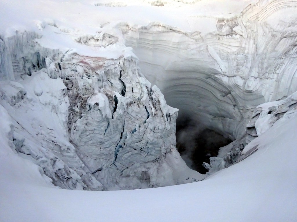 Nevado del Tolima Volcano Trekking Guide: Conquer Colombia’s Snow-Capped Stratovolcano