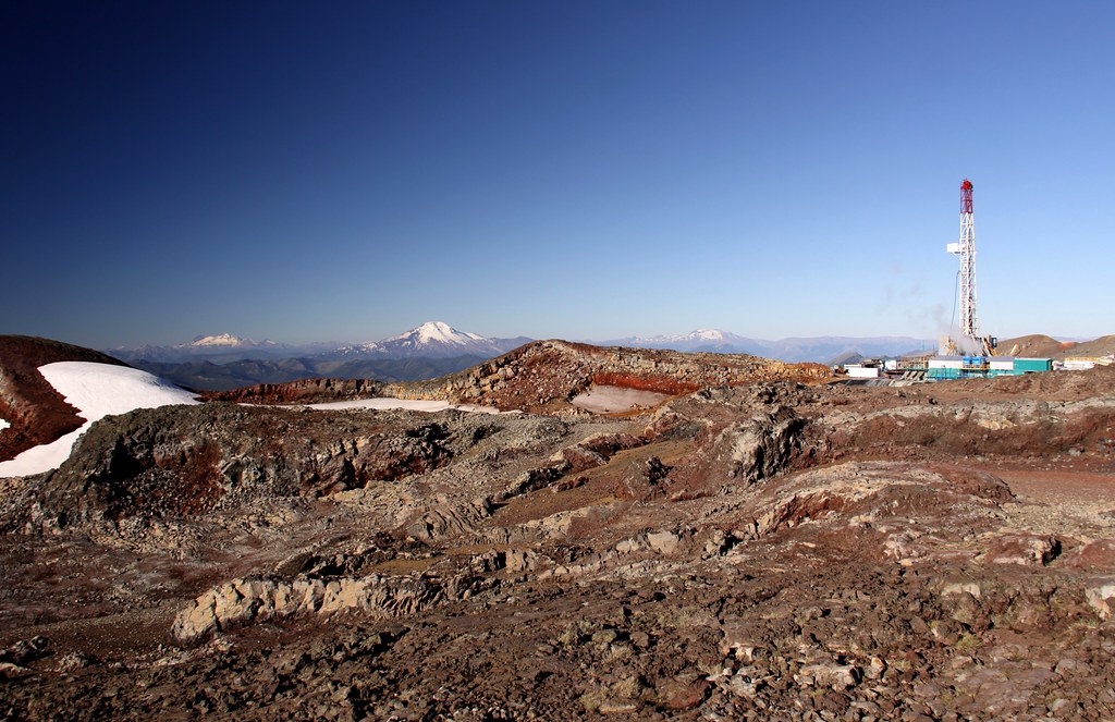 Tolhuaca volcano trek - Young lavas and drilling rig on Tolhuaca volcano, Chile