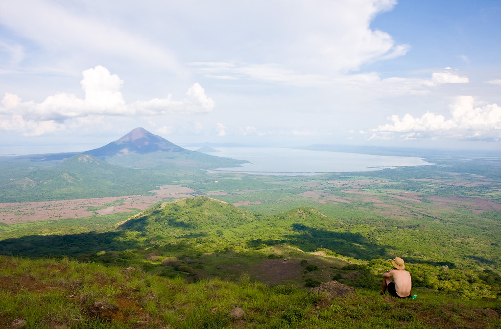 Momotombo volcano trek - Momotombo volcano from El Hoyo, Nicaragua