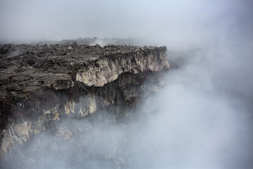 Mount Nyamuragira volcano trek - MONUSCO Assists Volcanologists at Mount Nyamulagira Crater