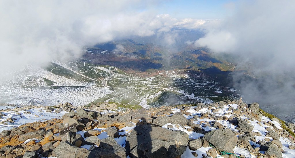 Mount Norikura volcano trek - Norikura highland from the top of mount Norikura
