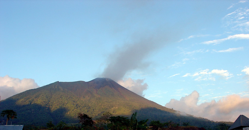 Mount Gamalama Volcano Trekking Guide: Exploring Indonesia’s Active Stratovolcano on Ternate Island
