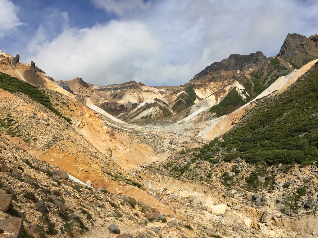 Mount Tokachi volcano trek - Tokachi-dake Trail, Hokkaido, Japan 2017