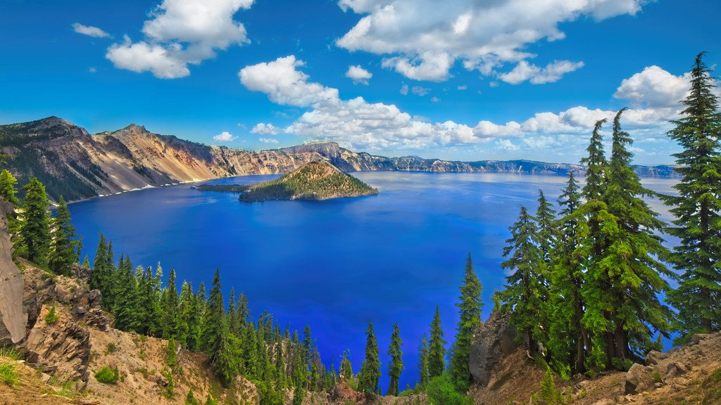 Mount Mazama volcano trek - Crater Lake 6152 D