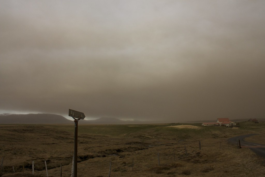 Grímsvötn volcano trek - Grímsvötn ash cloud