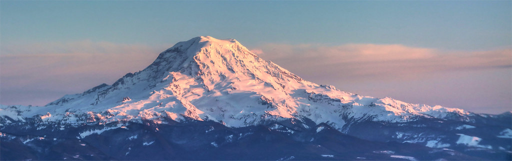 Mount Rainier volcano trek - Mount Rainier