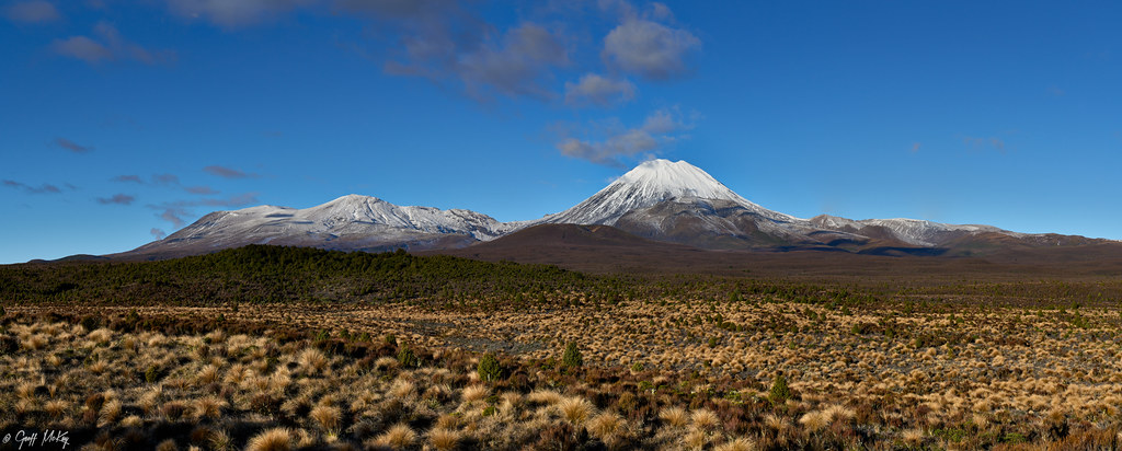 Mount Ngauruhoe Summit via Tongariro Northern Circuit volcano trek - Tongariro And Ngauruhoe Panorama
