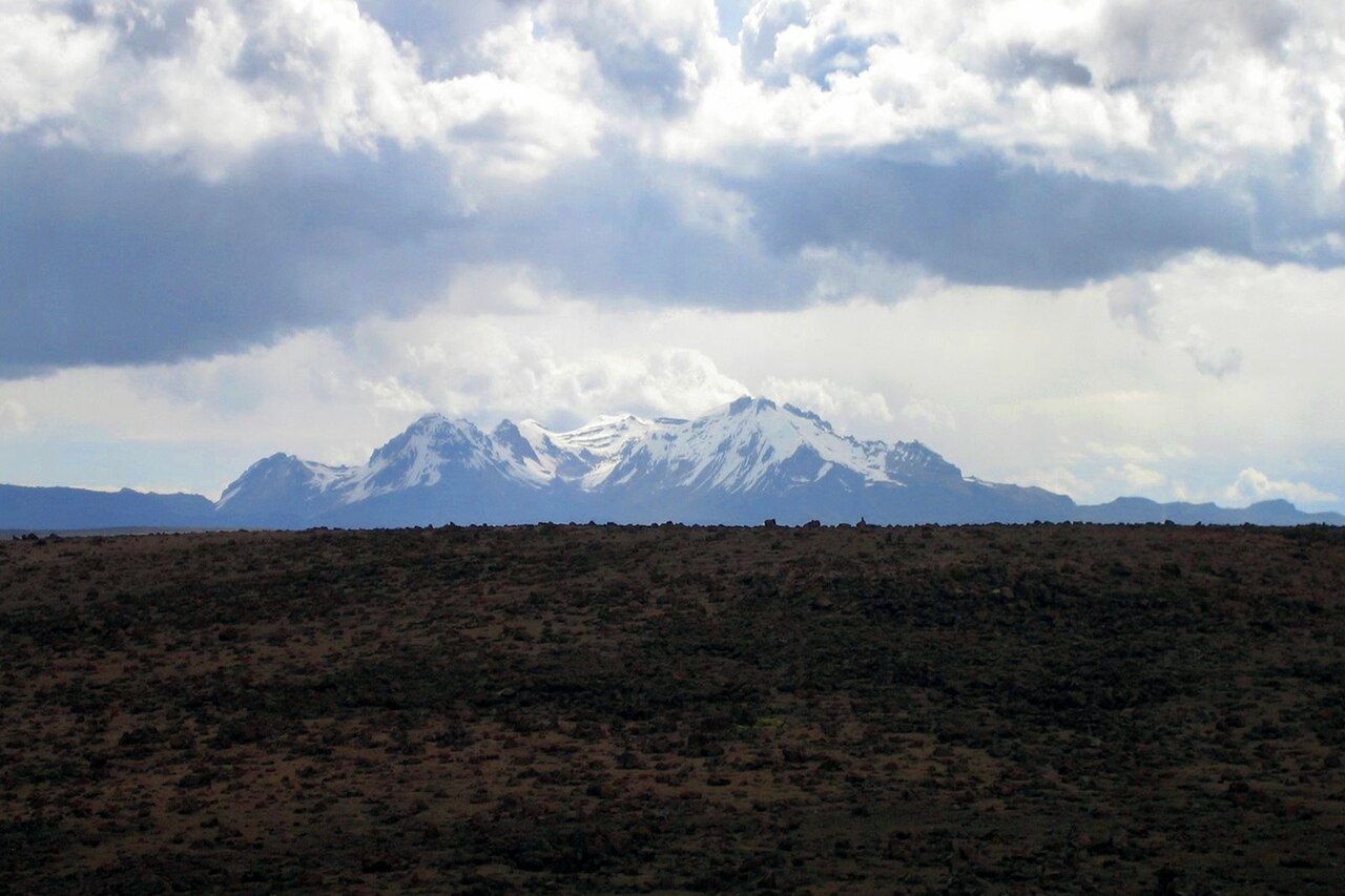 Hiking Huallca Huallca Volcano: A Complete Trekking Guide to Peru’s Dormant Stratovolcano